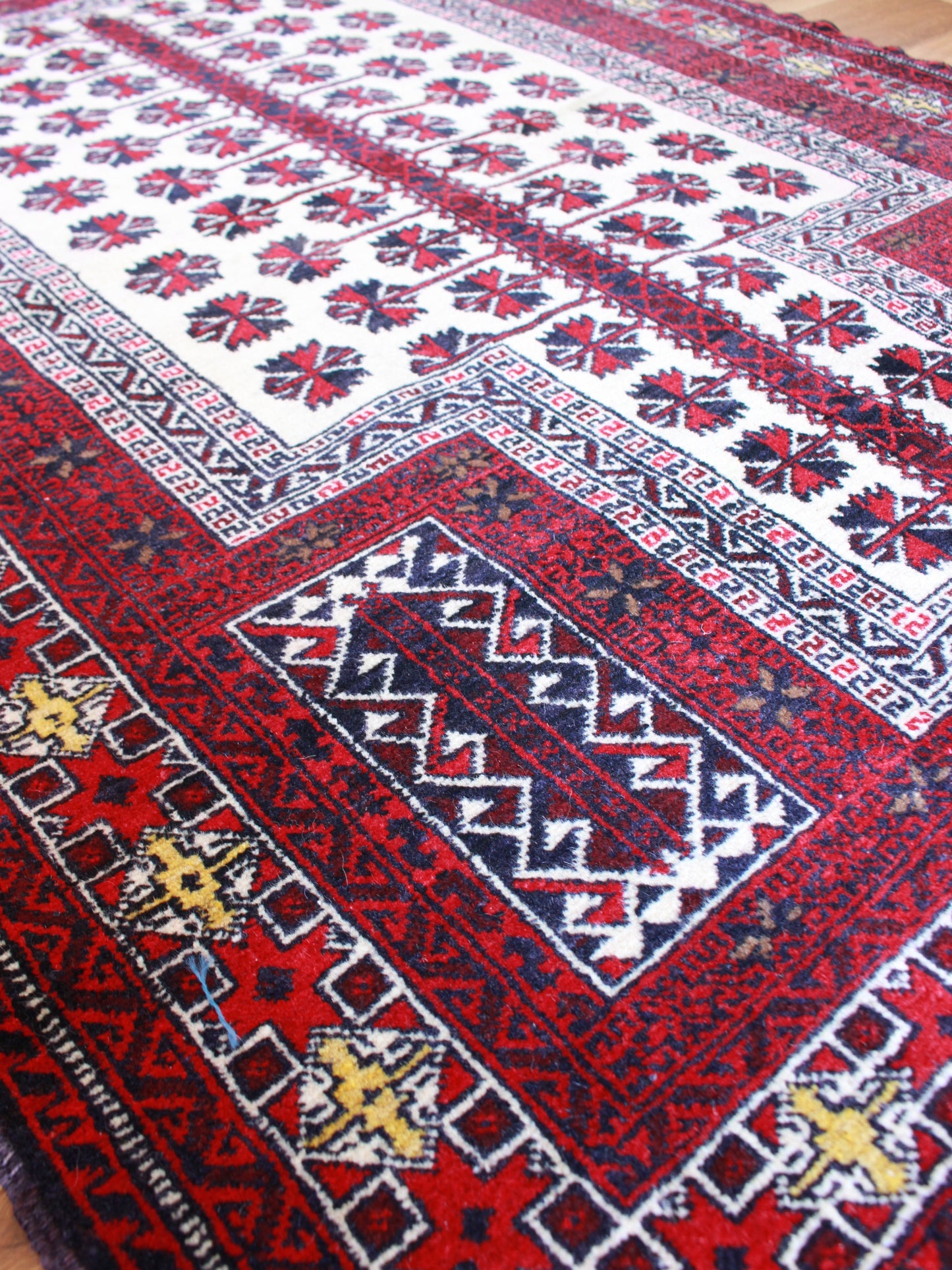 バルーチ Accent Rug(122cm×92cm)231261