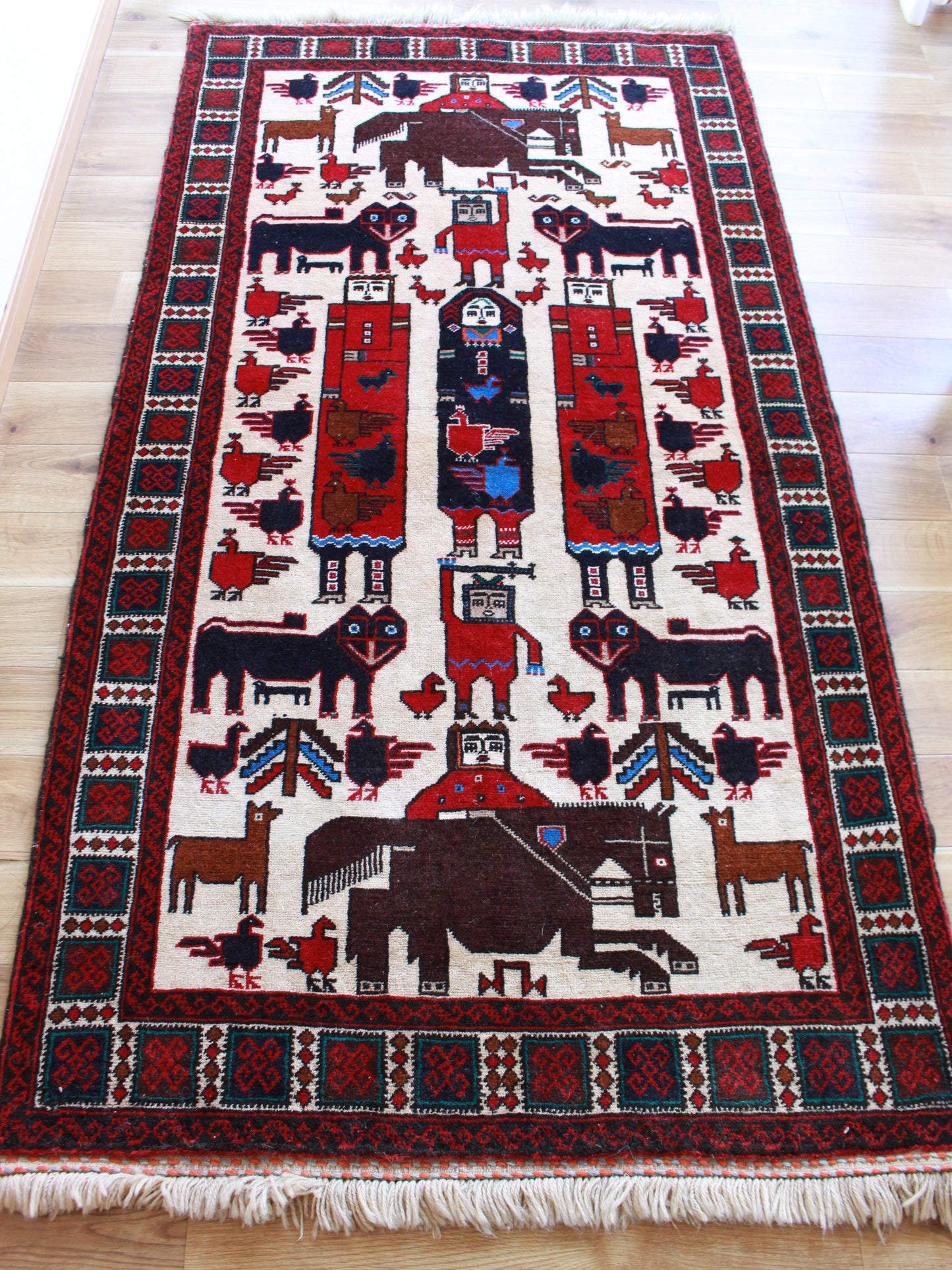 バルーチ Accent Rug(175cm×115cm)