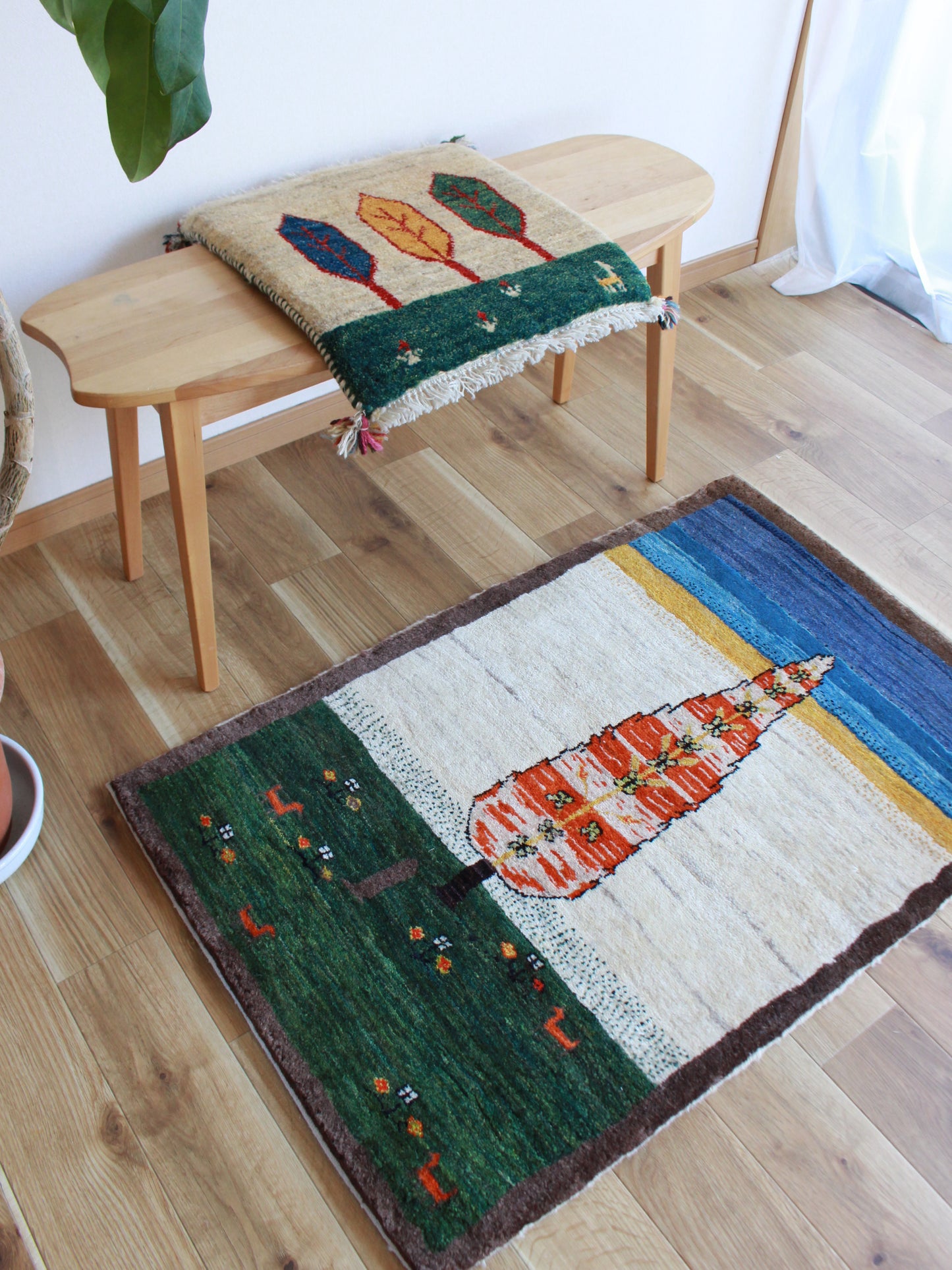 <出張中ギャッベ> Entrance Mini (93cm×65cm) 202311051