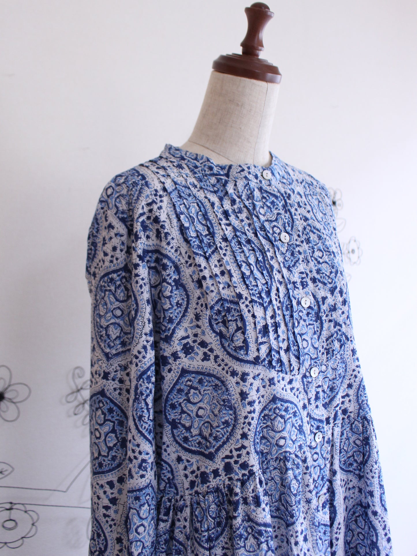 Vikrama Drees ブルー