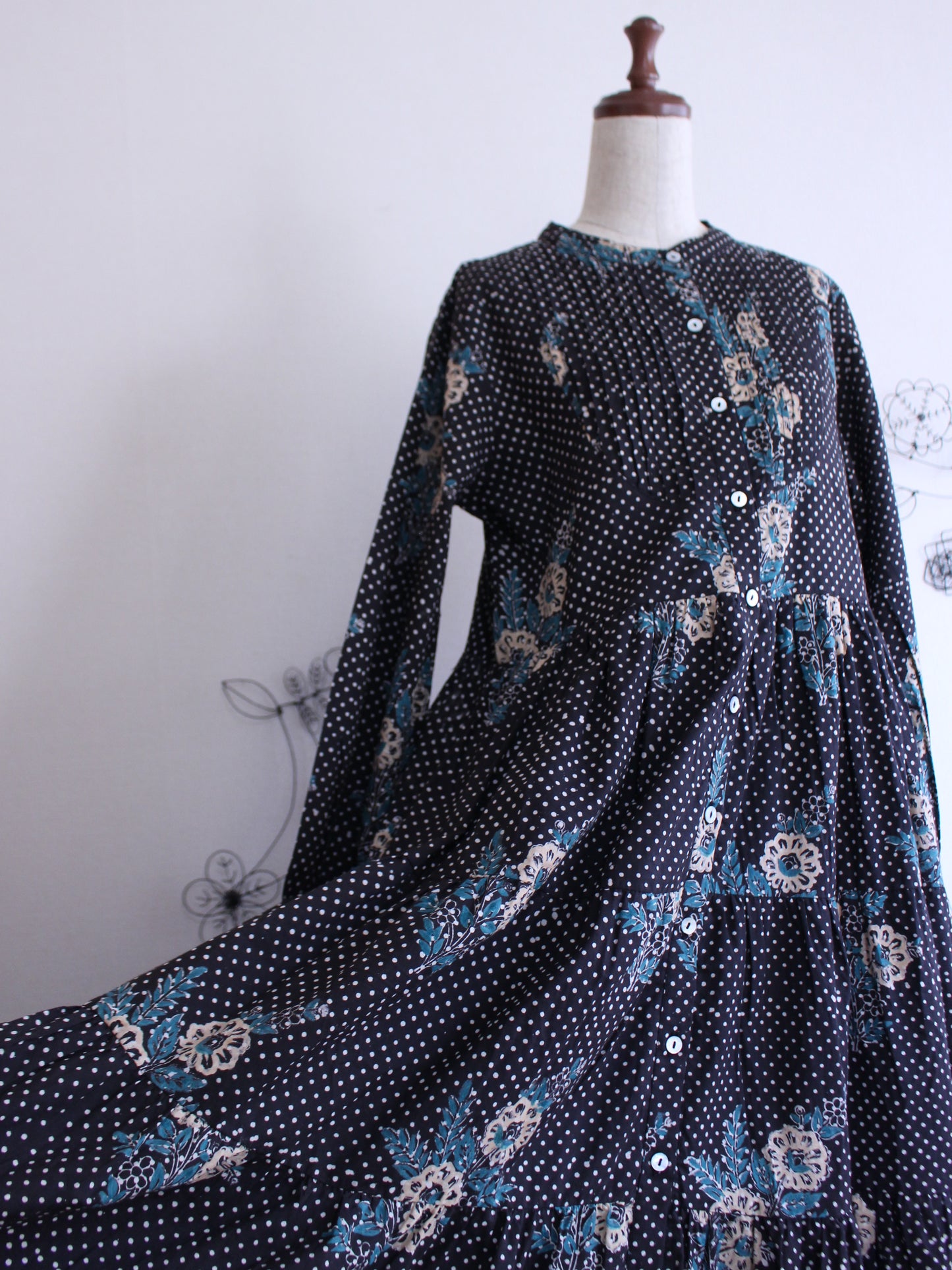 Vikrama Drees ドットフラワー