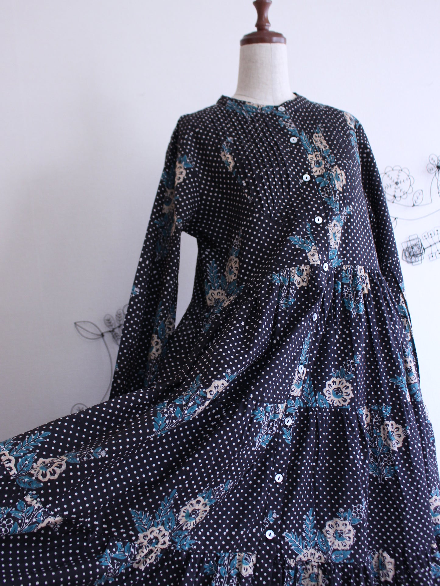 Vikrama Drees ドットフラワー