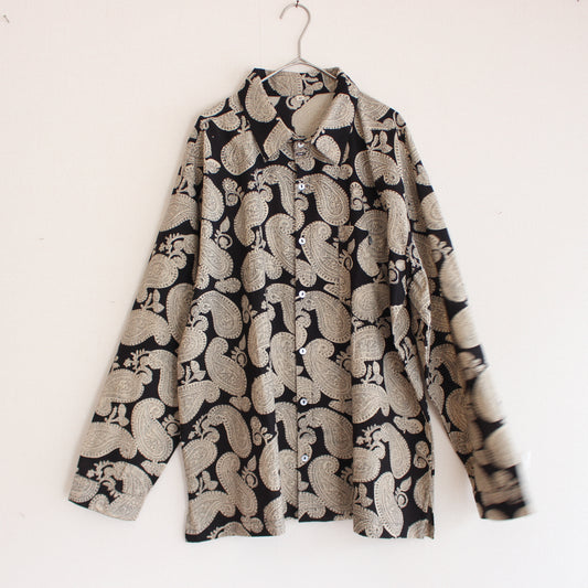 BLACK Paisley