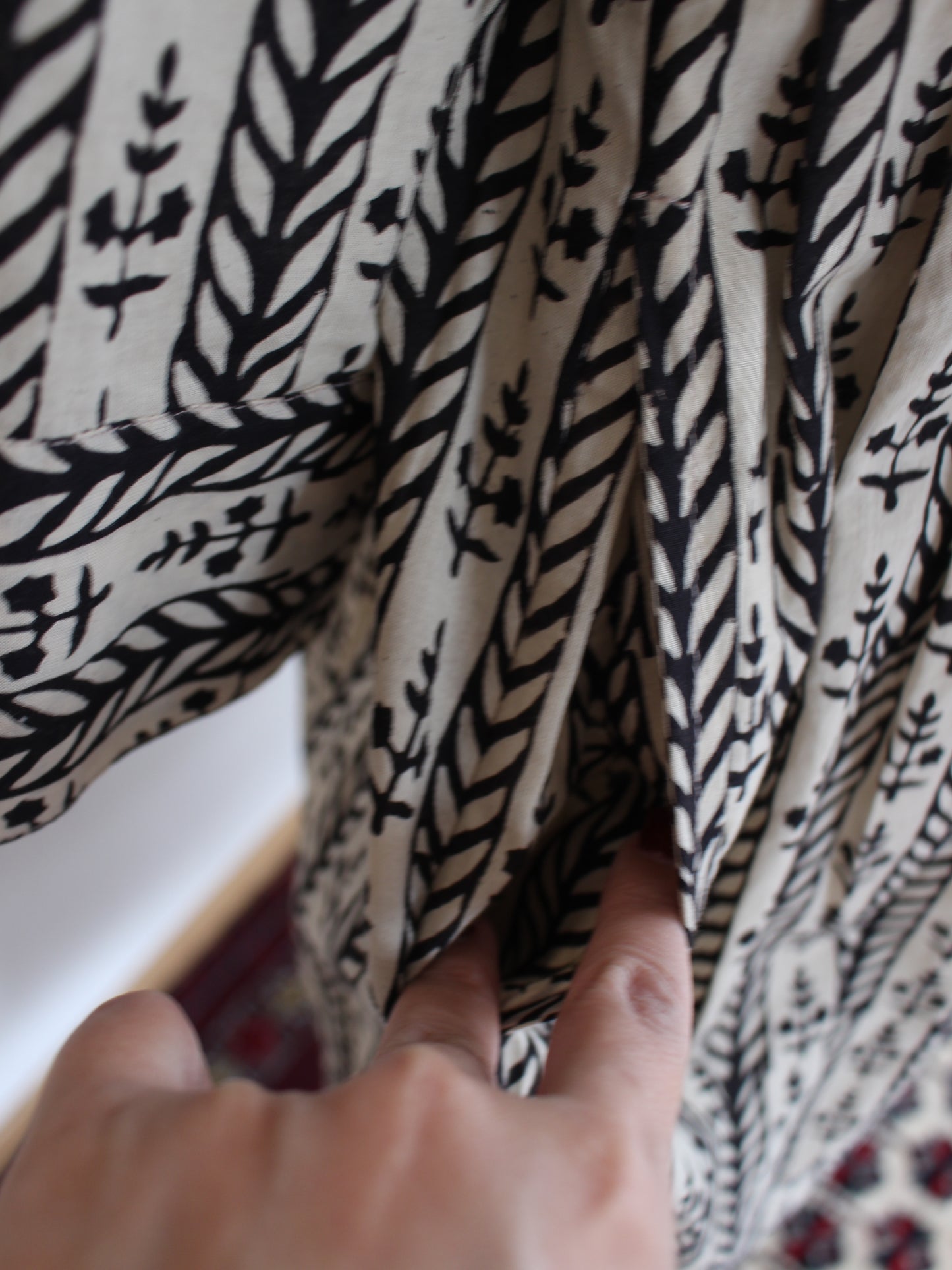 【キナリブラック】大人上品フリルワンピース