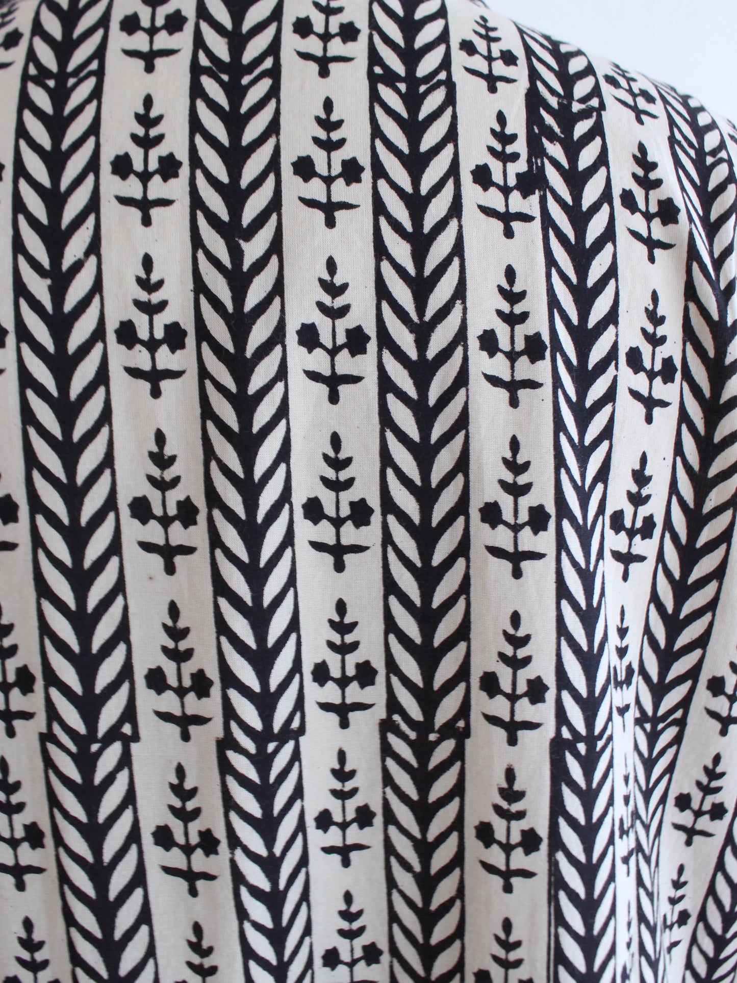 【キナリブラック】大人上品フリルワンピース