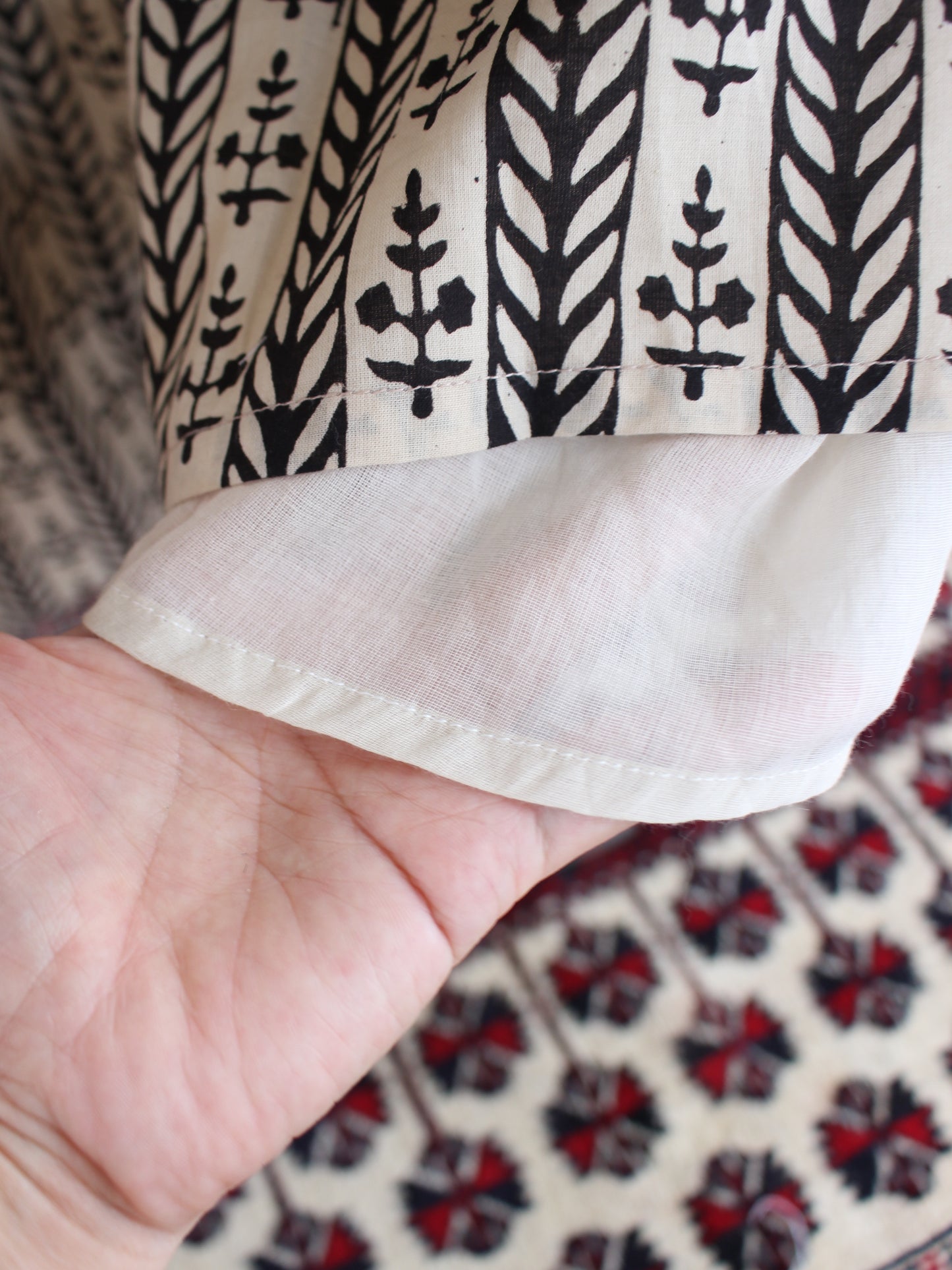 【キナリブラック】大人上品フリルワンピース