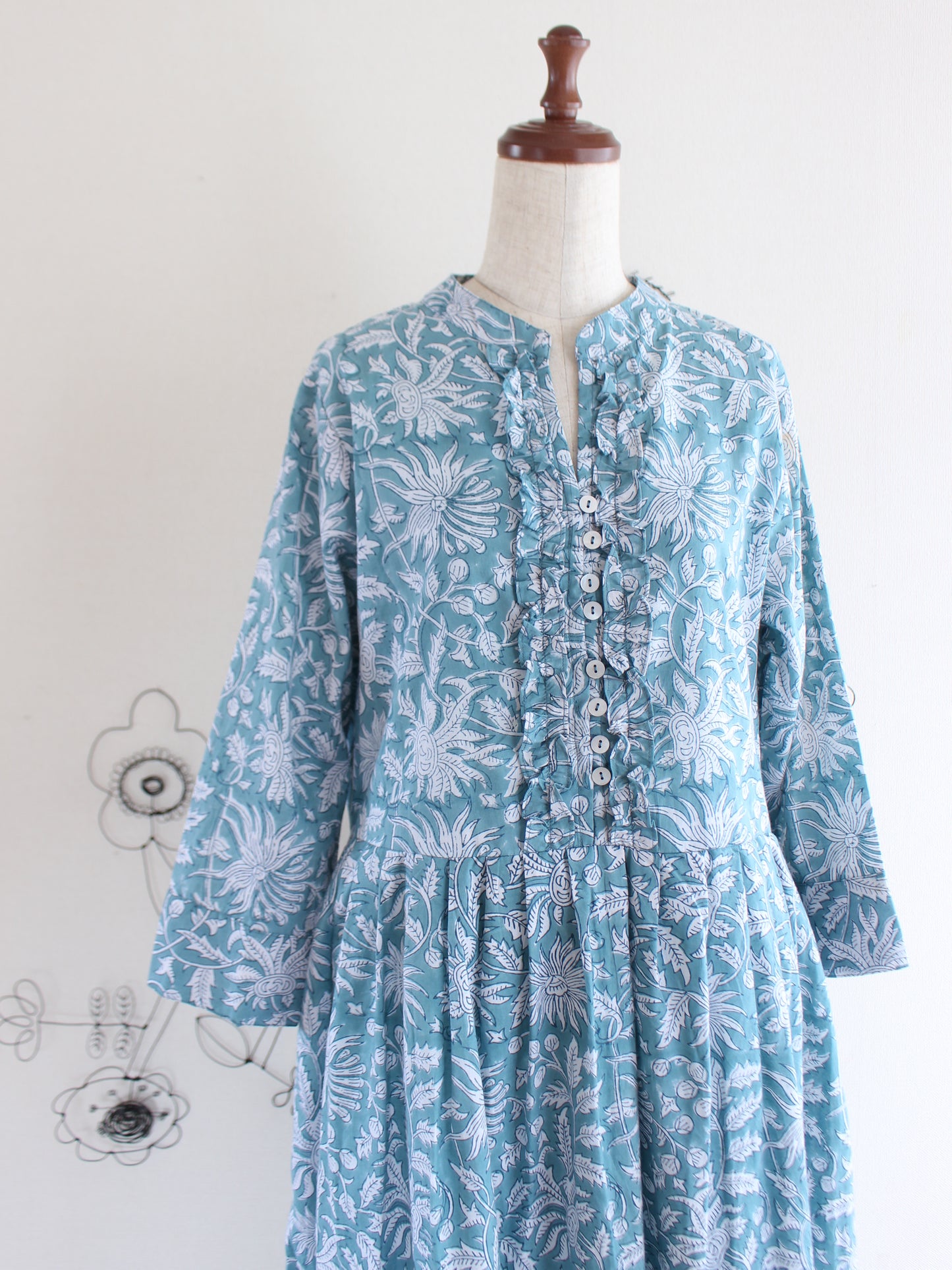 【ライトグリーン】大人の上品フリルワンピース