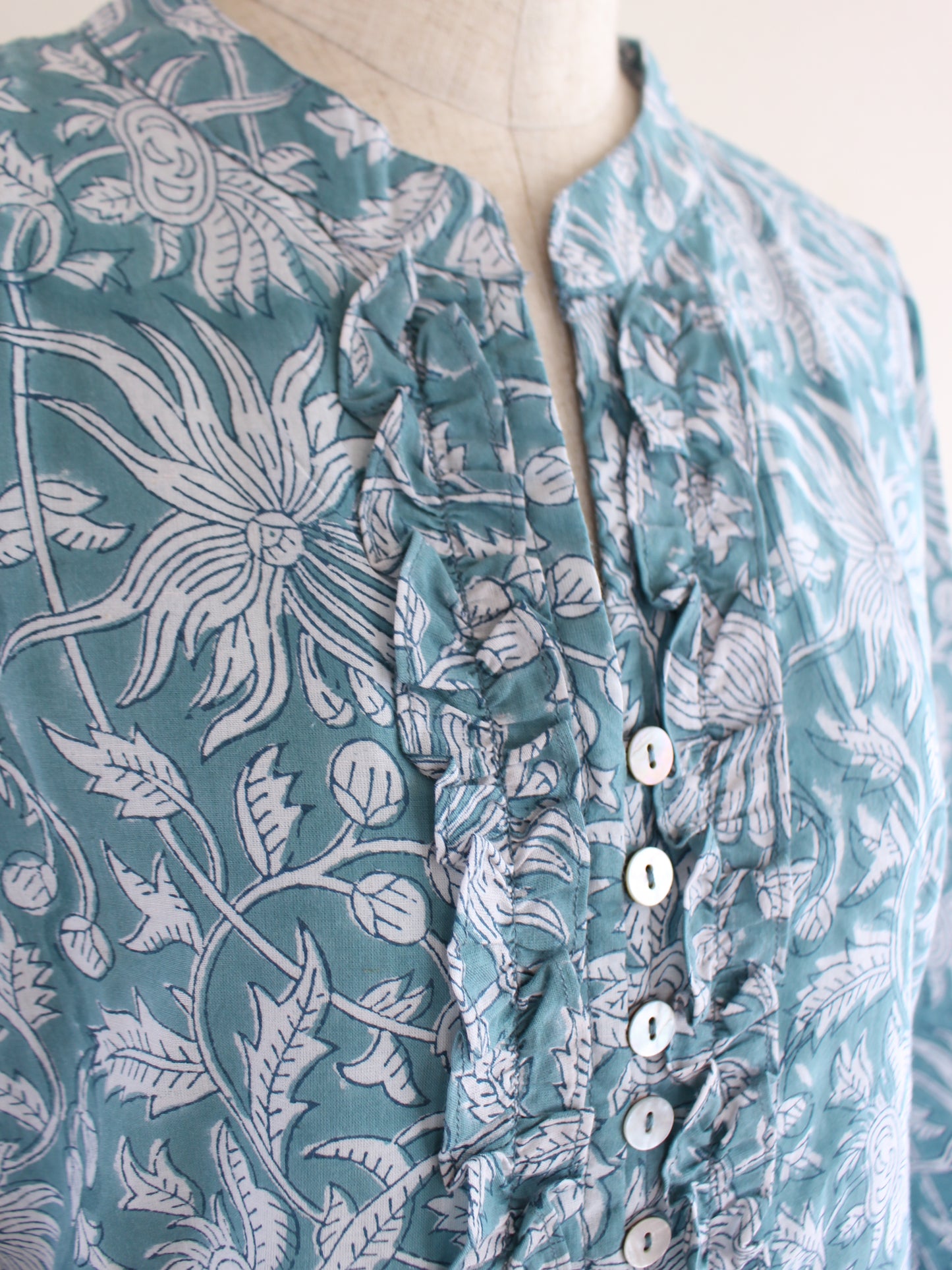 【ライトグリーン】大人の上品フリルワンピース