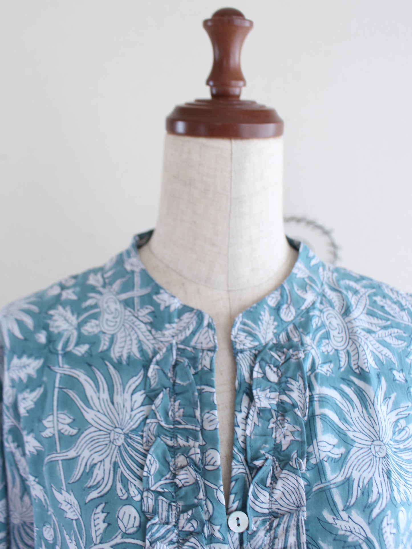 【ライトグリーン】大人の上品フリルワンピース