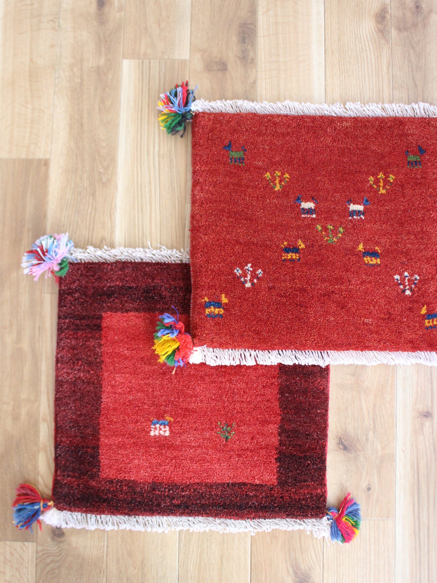 【専用】二つでとってもしっくりする赤ギャッベ