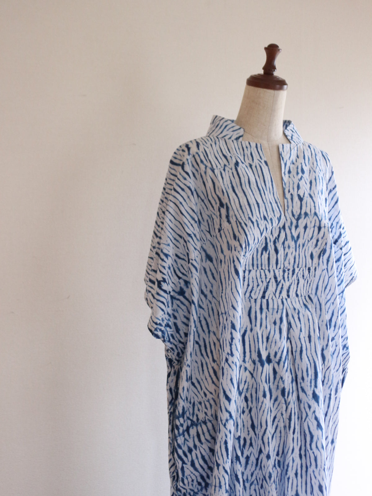 SHIBORI カフタン インディゴブルー