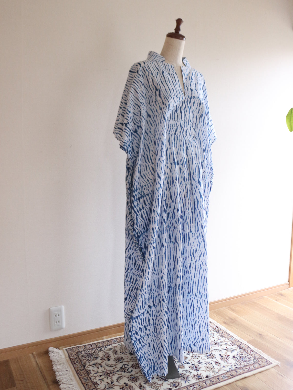 SHIBORI カフタン インディゴブルー