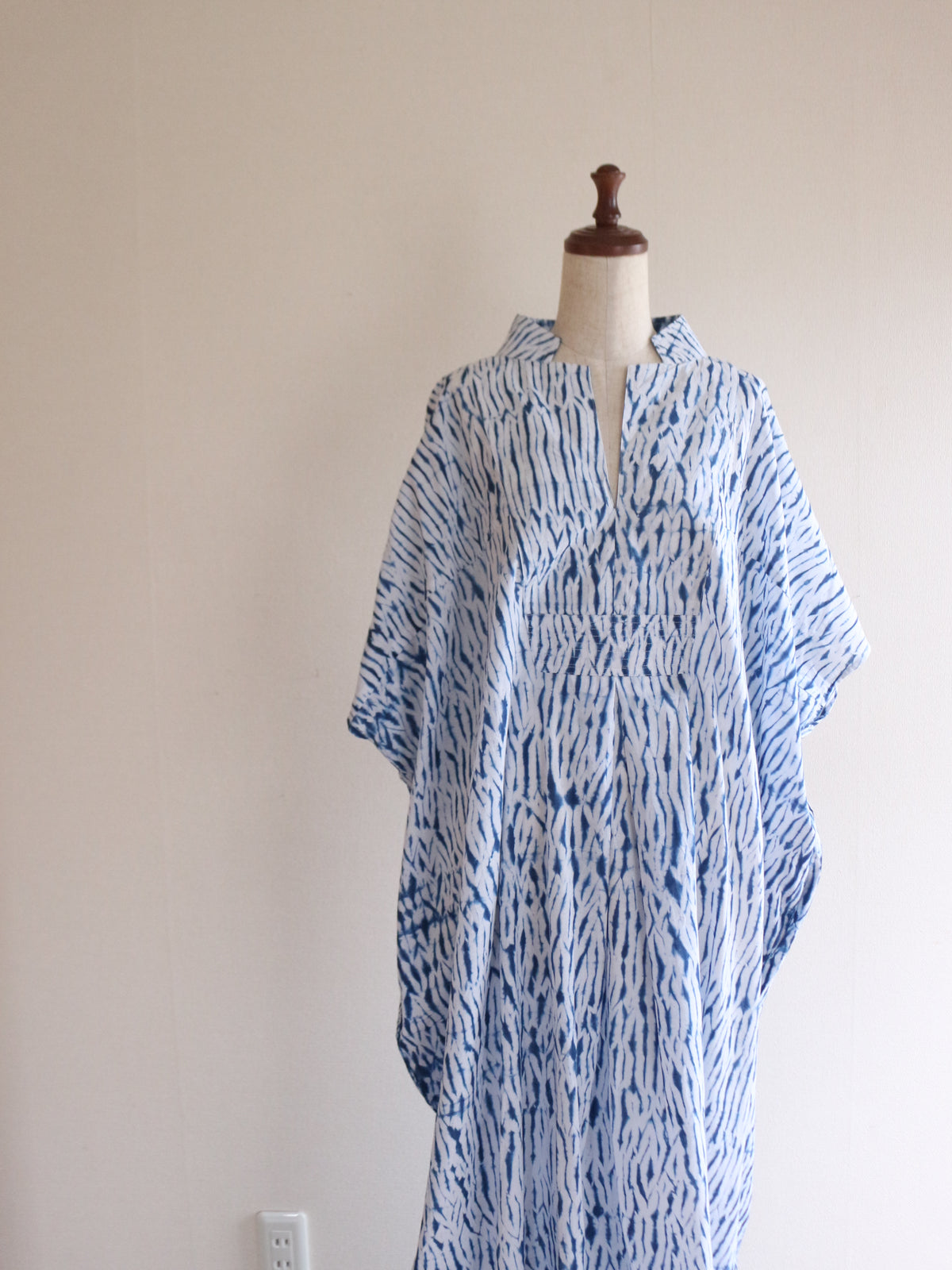 SHIBORI カフタン インディゴブルー