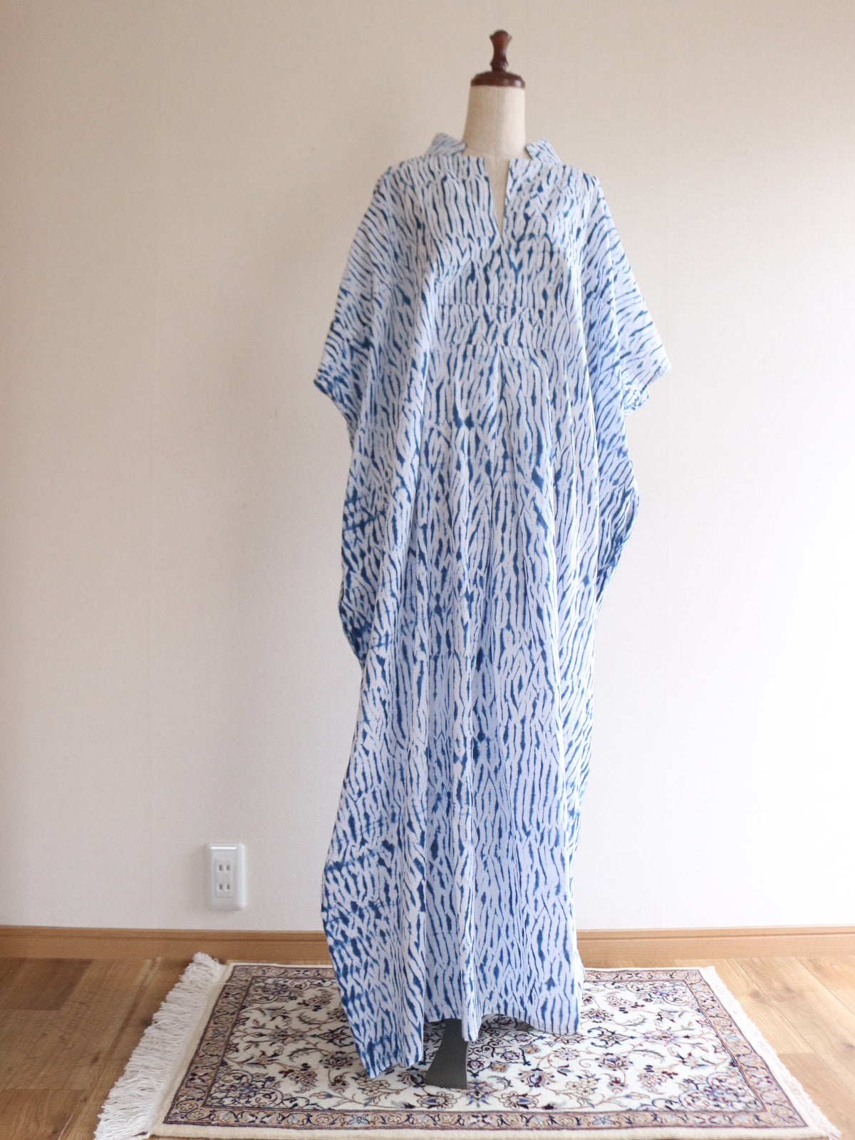 SHIBORI カフタン インディゴブルー