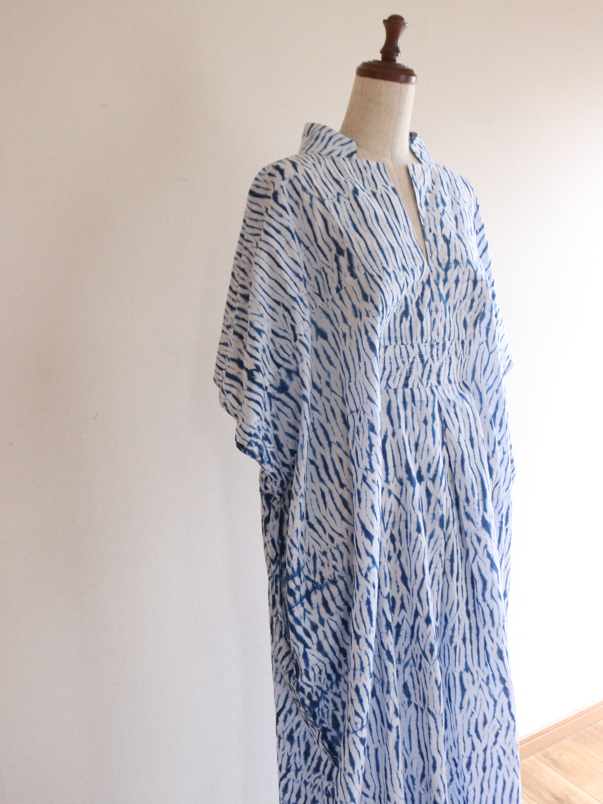 SHIBORI カフタン インディゴブルー