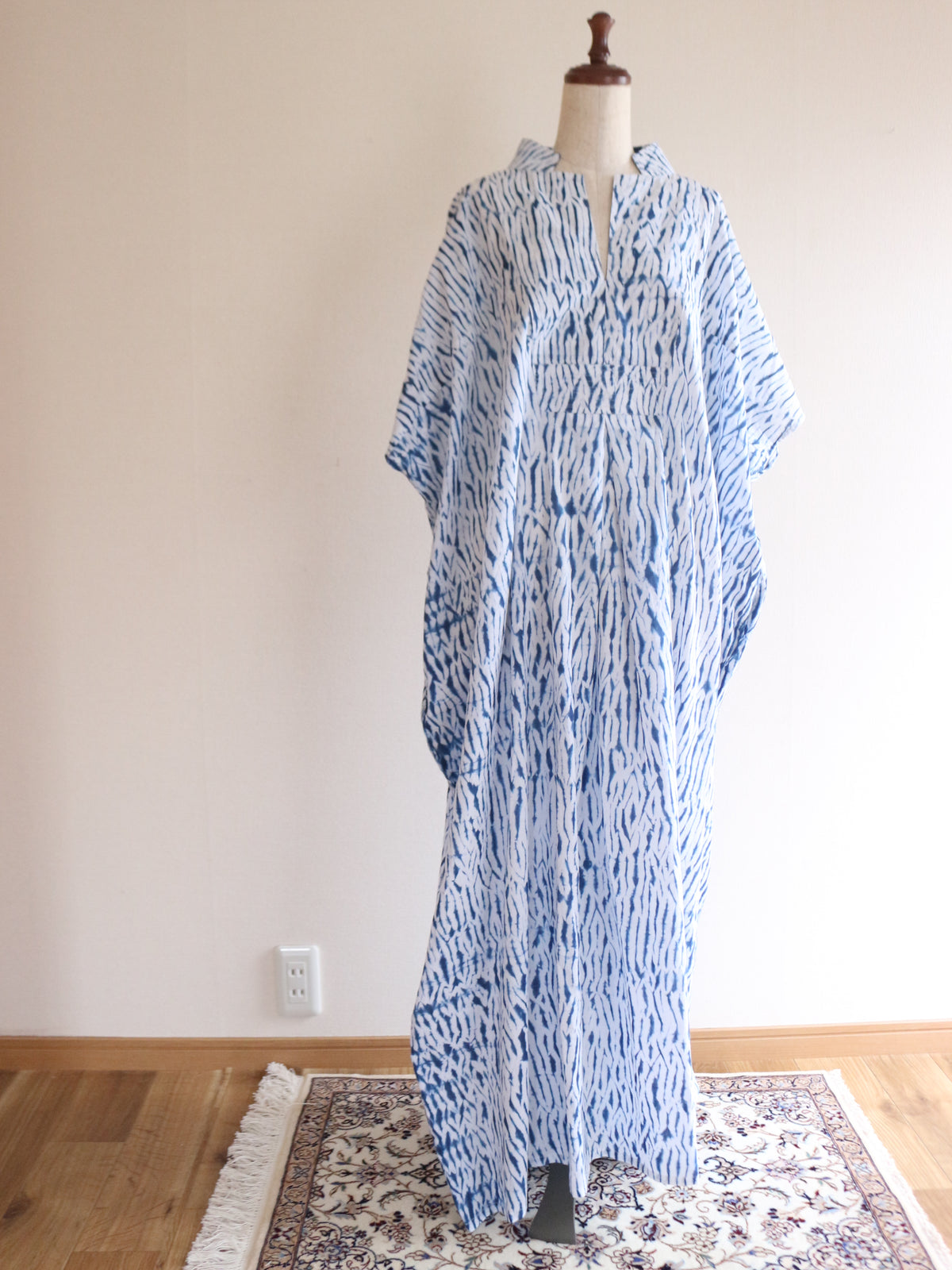 SHIBORI カフタン インディゴブルー