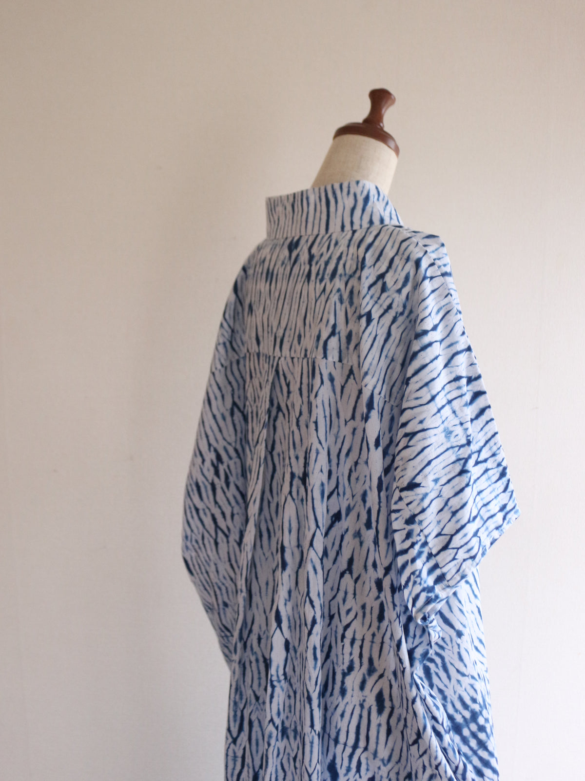 SHIBORI カフタン インディゴブルー